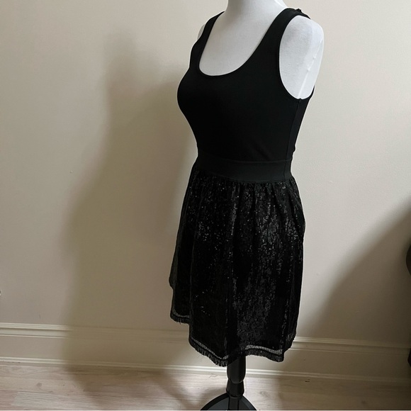 Romeo & Juliet Couture Tank/Sequin Dress~Size M - Picture 2 of 13